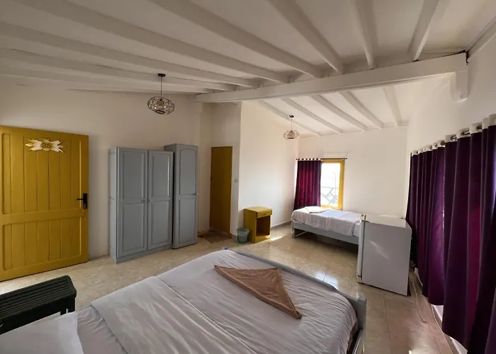 Mirage Village Hostel *