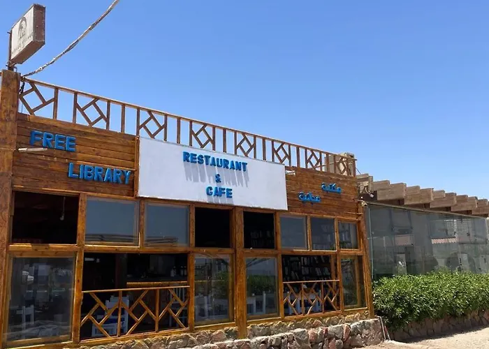 Hostel Mirage Village