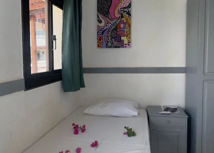 Mirage Village Hostel *